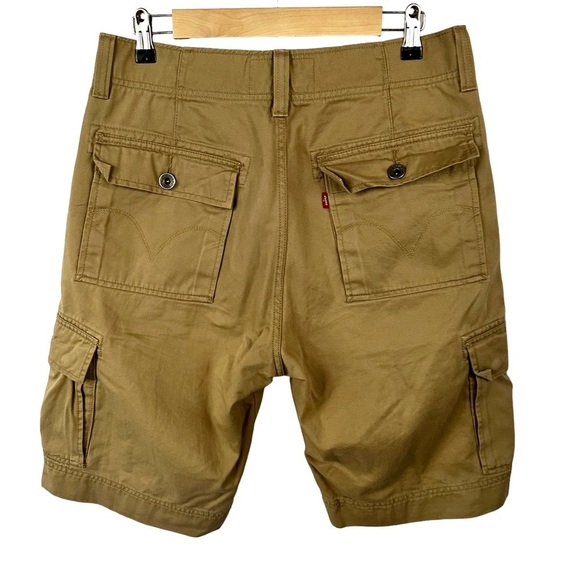 LEVI’S Tan Cargo Shorts - Picture 3 of 10